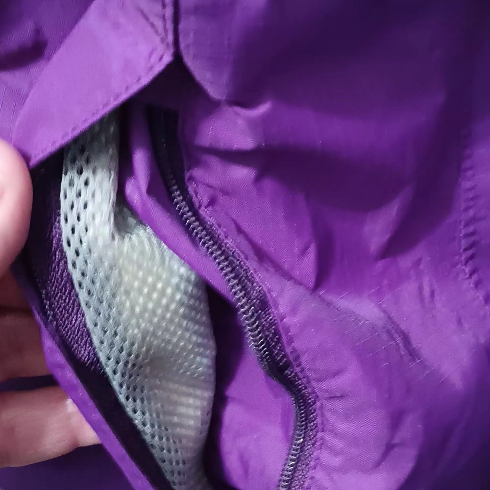 The North Face Girls XL18 Vibrant Purple Ski Jacket - Picture 4 of 10